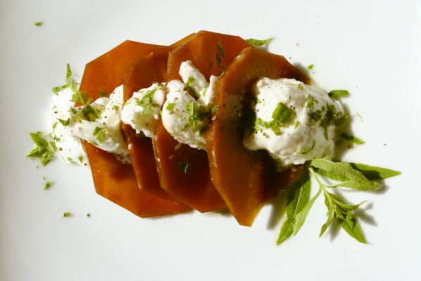 Mozzarella mit Kuerbis