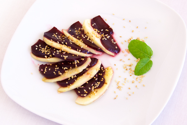 Rote Beete Apfel Salat mit Wasabi – Einfaches Rezept süß scharf
