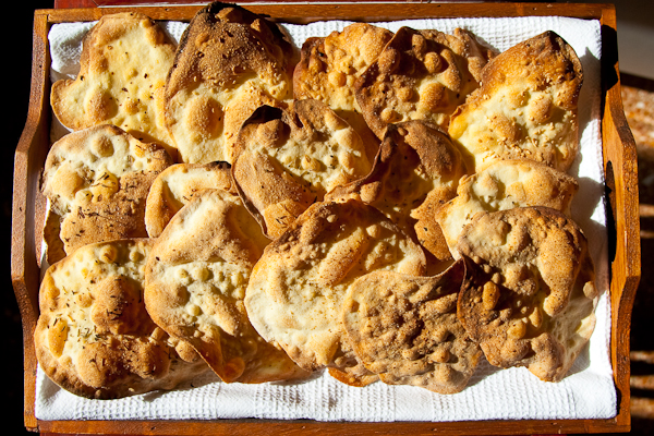 Knuspriges Fladenbrot – hauchdünn und knusprig