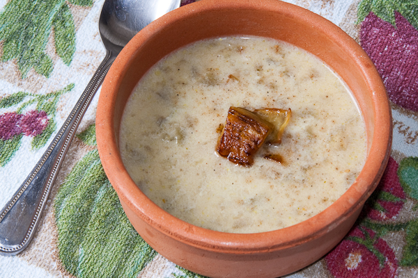 Auberginensuppe mit Zitrone