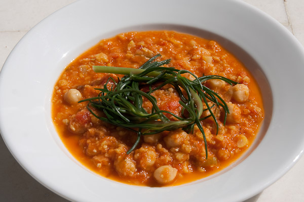 Kichererbsensuppe Rezept – Mediterran mit Tomate & Rosmarin