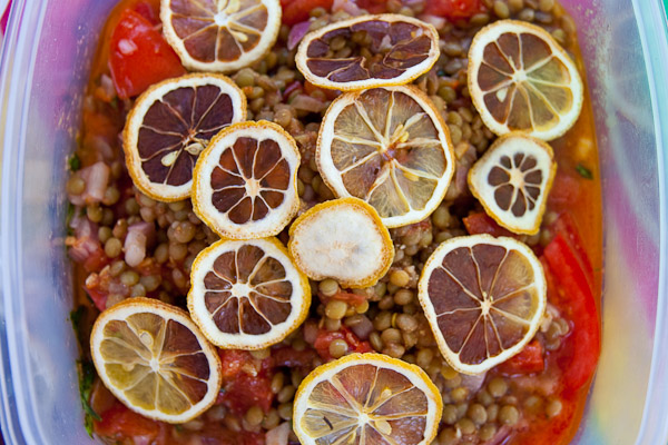 Picknick am Boot I – Tomaten und Linsensalat