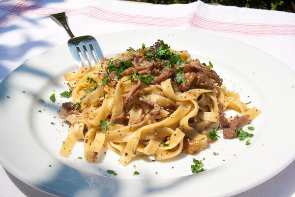 Tagliatelle mit Lamm