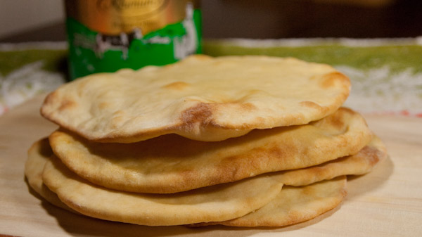 Indische Naan Fladenbrote ohne Hefe