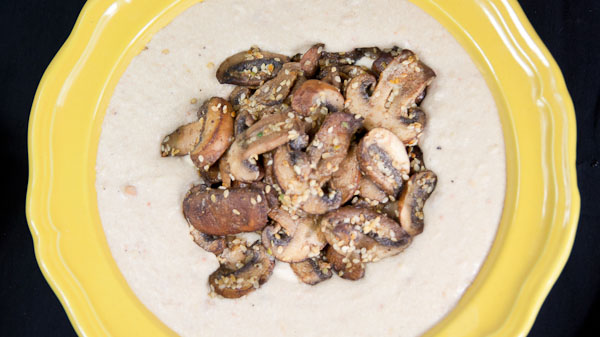 Cannellini Bohnen Dip mit Za’atar Pilzen
