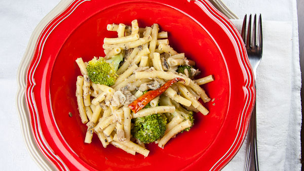 Pasta Sardienen und Zwiebeln