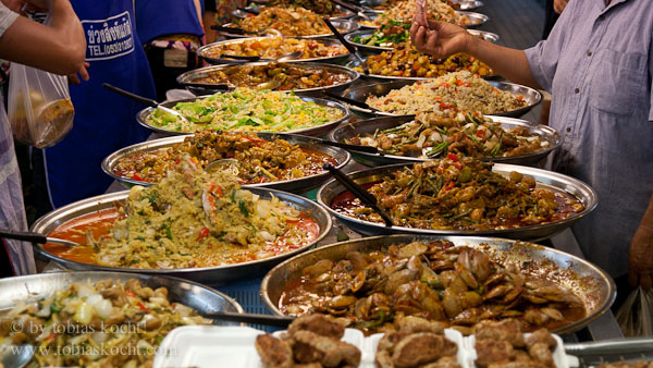 Essen auf dem Markt in Chiang Mai