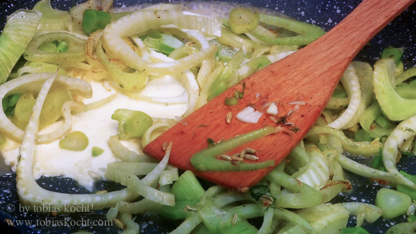 Fenchel in Weisswein Reduktion