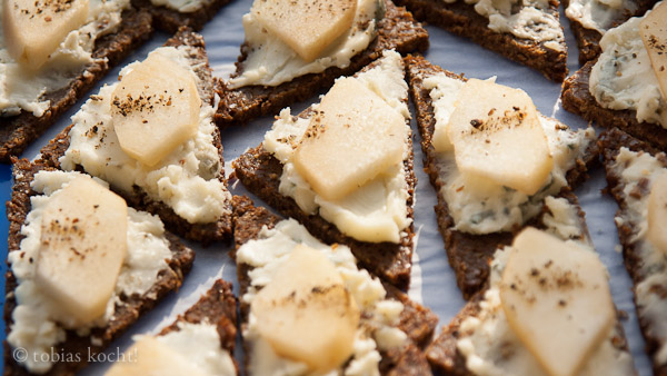Gorgonzola Birne Häppchen